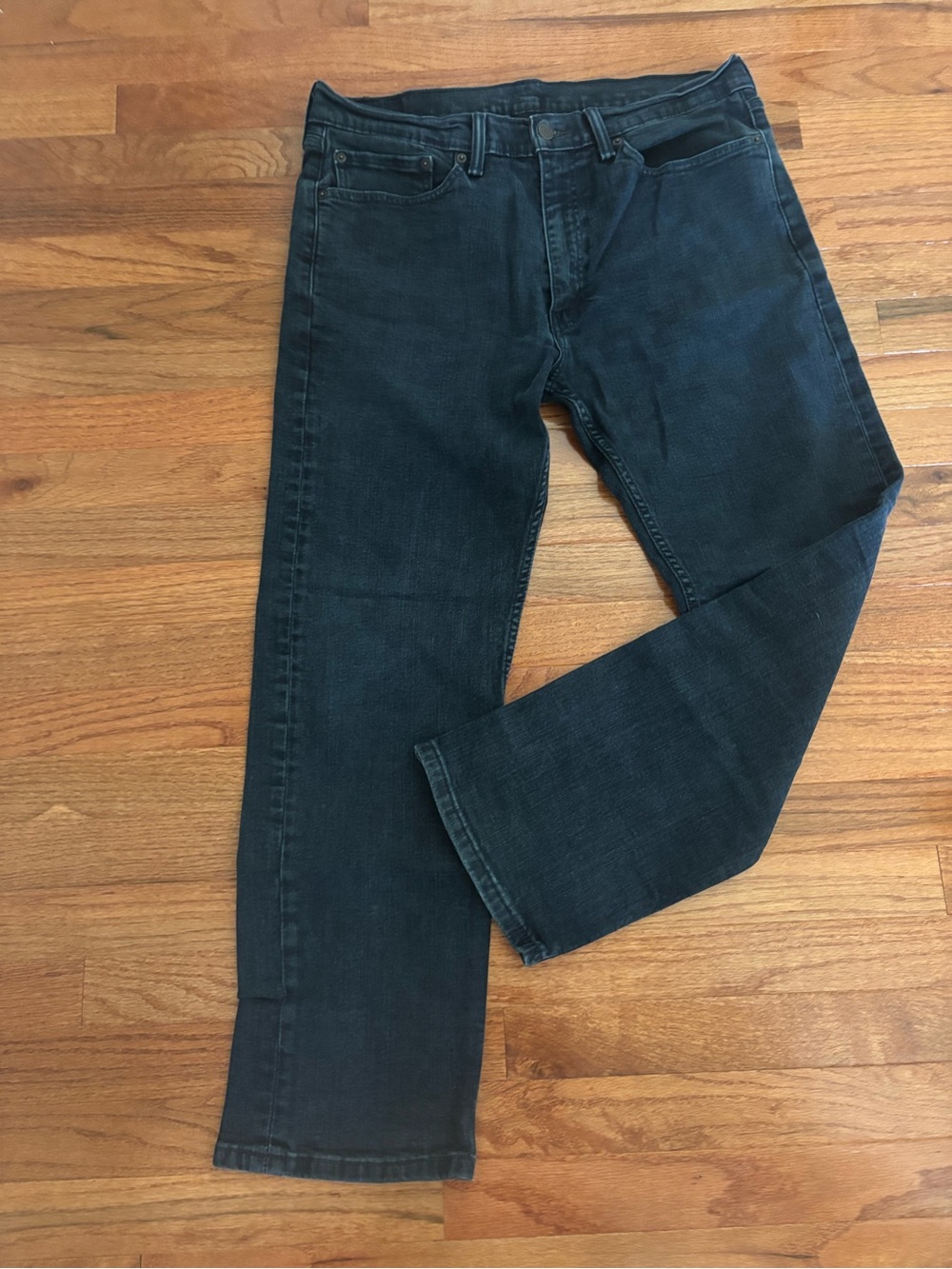 Men’s 505 Levi Jeans Dark Wash Straight Leg Denim Jeans Size 36/30